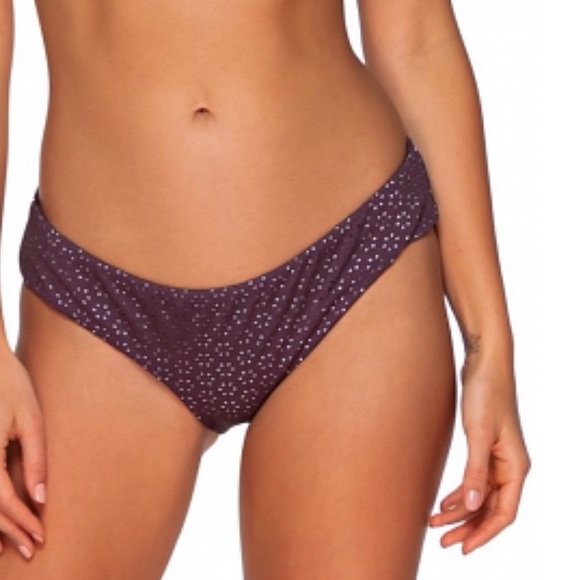 SOLD OUT - Picture 5 of 16